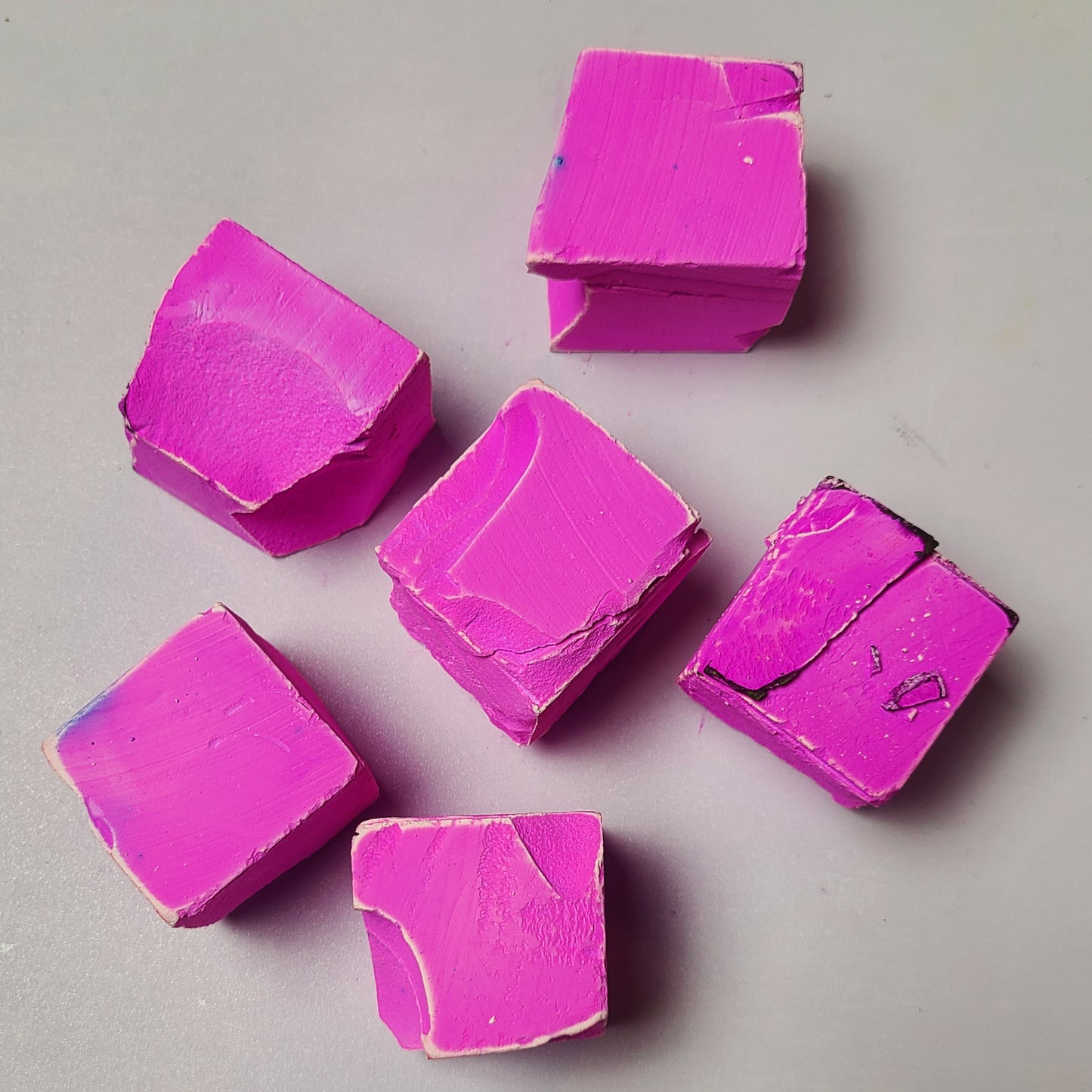 *Rustic* Fuchsia Cubes (6pk) 💕✨ Dyed Gym Chalk