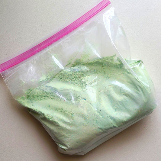 Soft Pistachio Powder 💚 Loose Chalk Powder