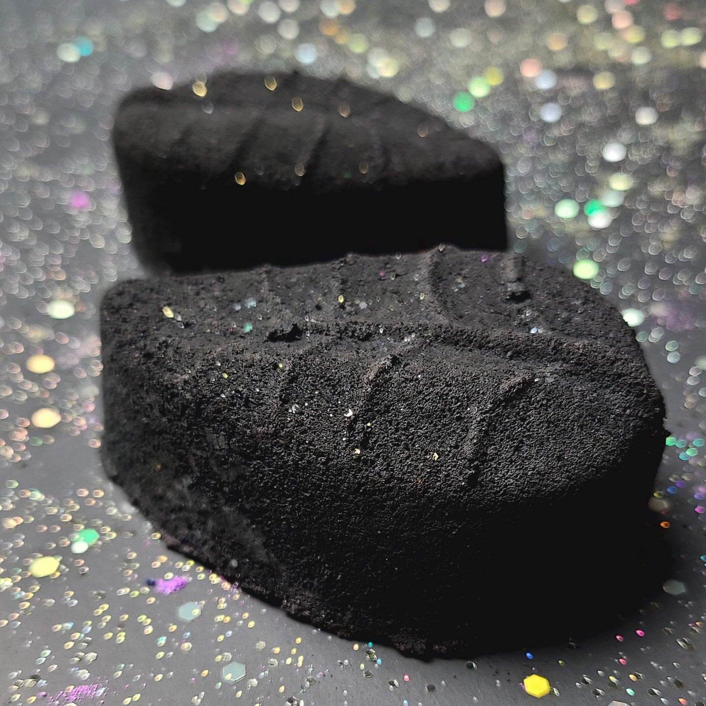 Black Iron Oxide Leaves 🖤✨ Reformed Gym Chalk